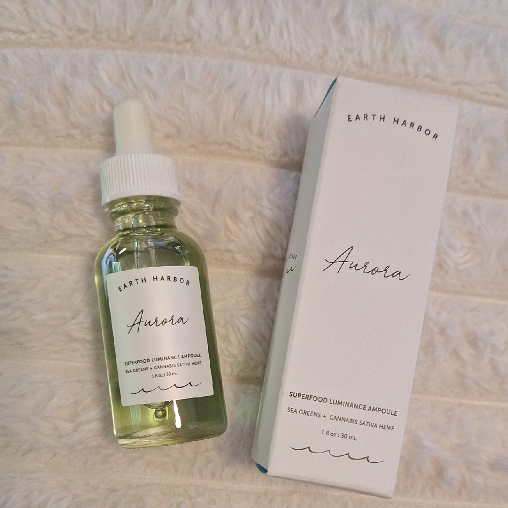 Earth Harbor Aurora Superfood Luminance Ampoule